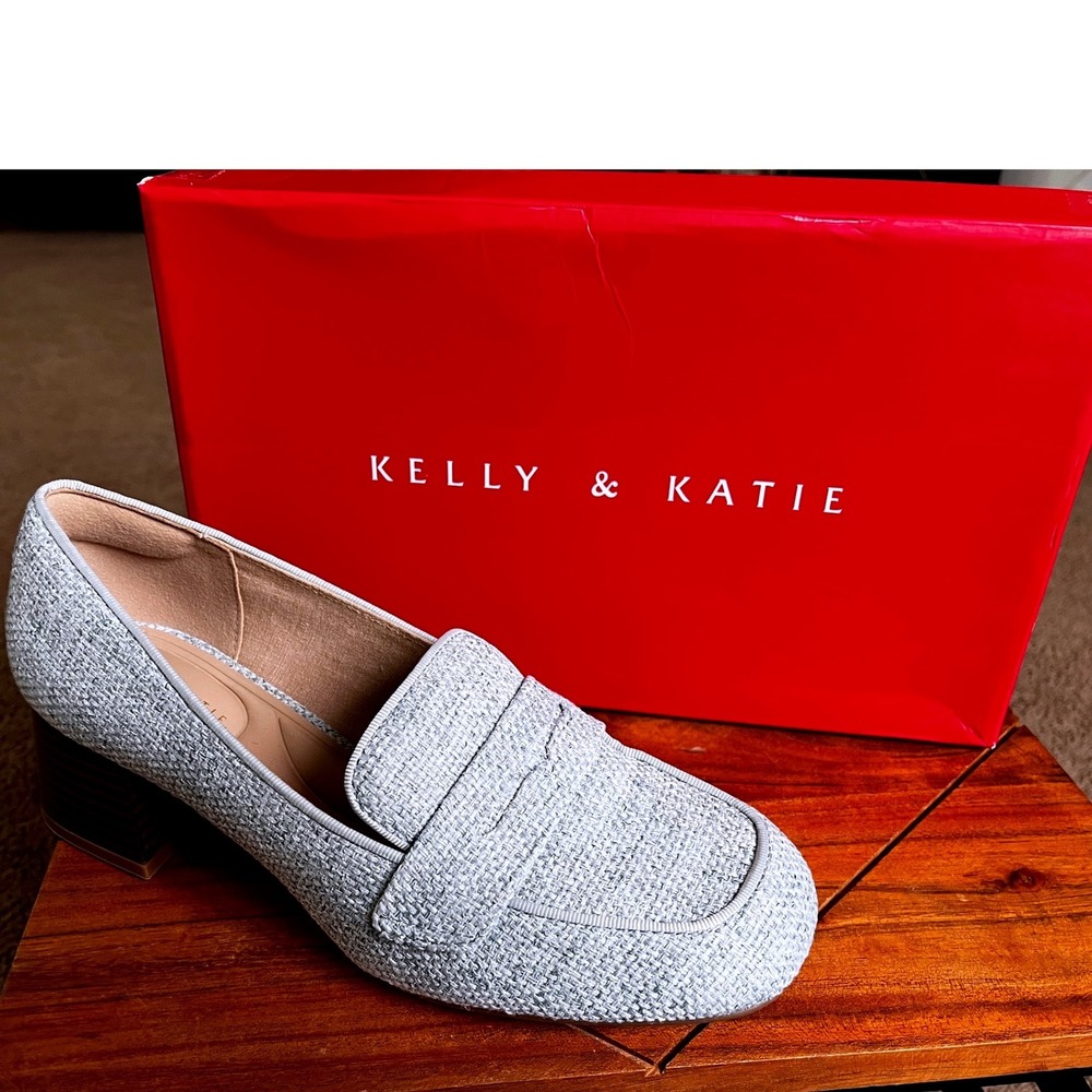 Kelly & Katie Payln Heeled Loafers Denim Gray Linen Block Heel Square Toe 8.5M